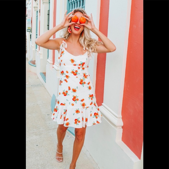 wild fable Dresses & Skirts - NWT Dress 👗 With ORANGES 🍊 On it Sz M